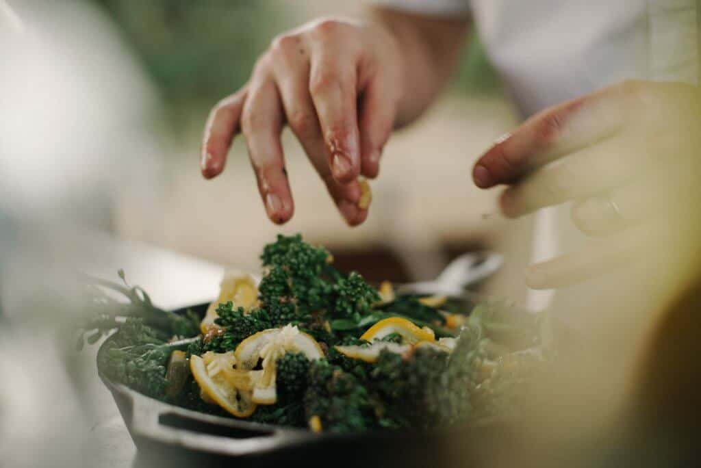 picture of check cooking kale and lemon 