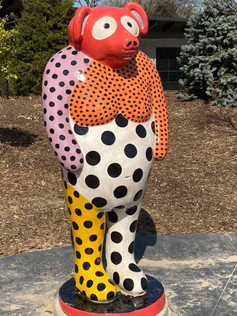 colorful animal statue in Omaha