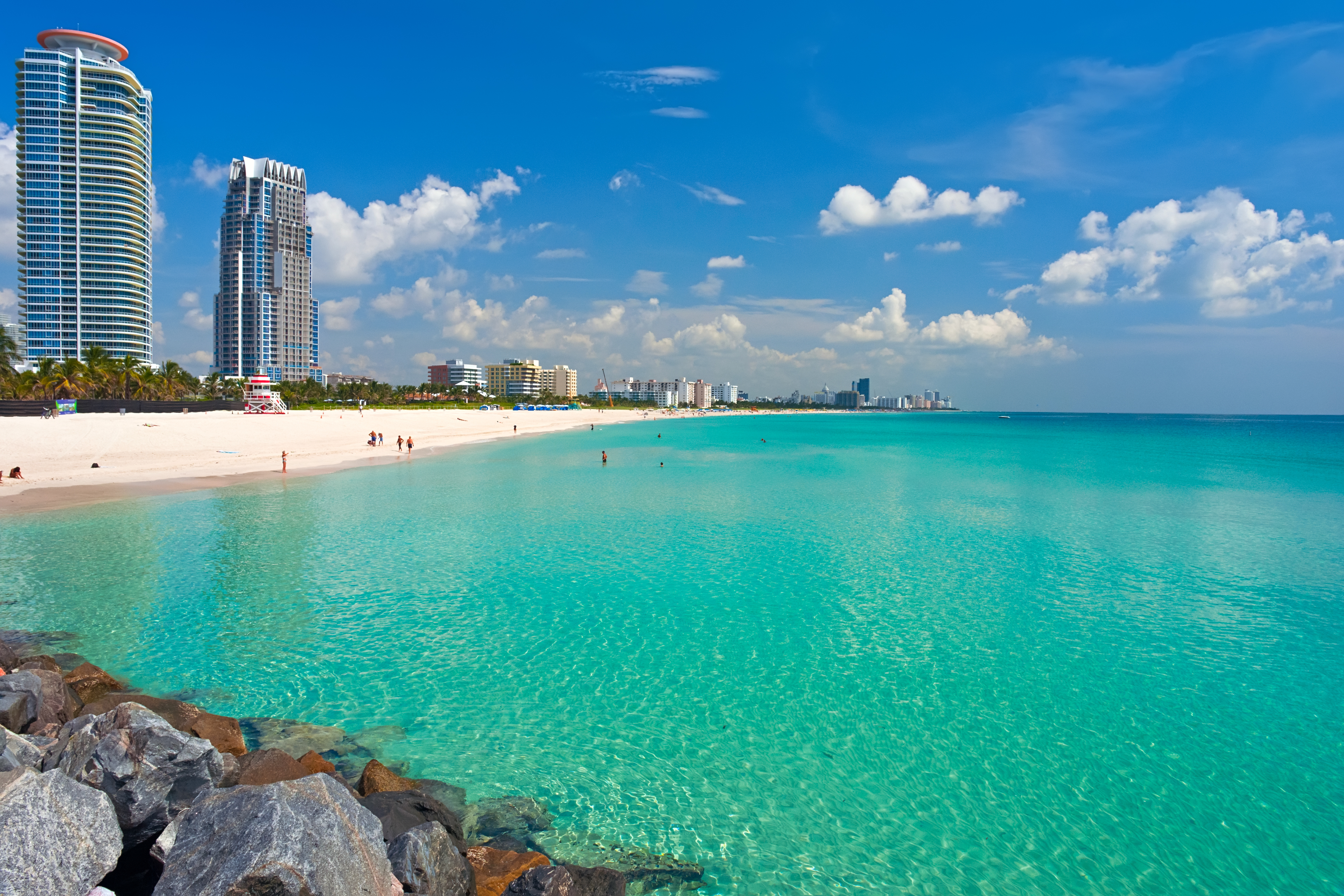 Маями на англ. Майами-Бич (штат Флорида). Пляж Саут-Бич Майами. Майами Бич пляж. South Beach, Майами, штат Флорида.
