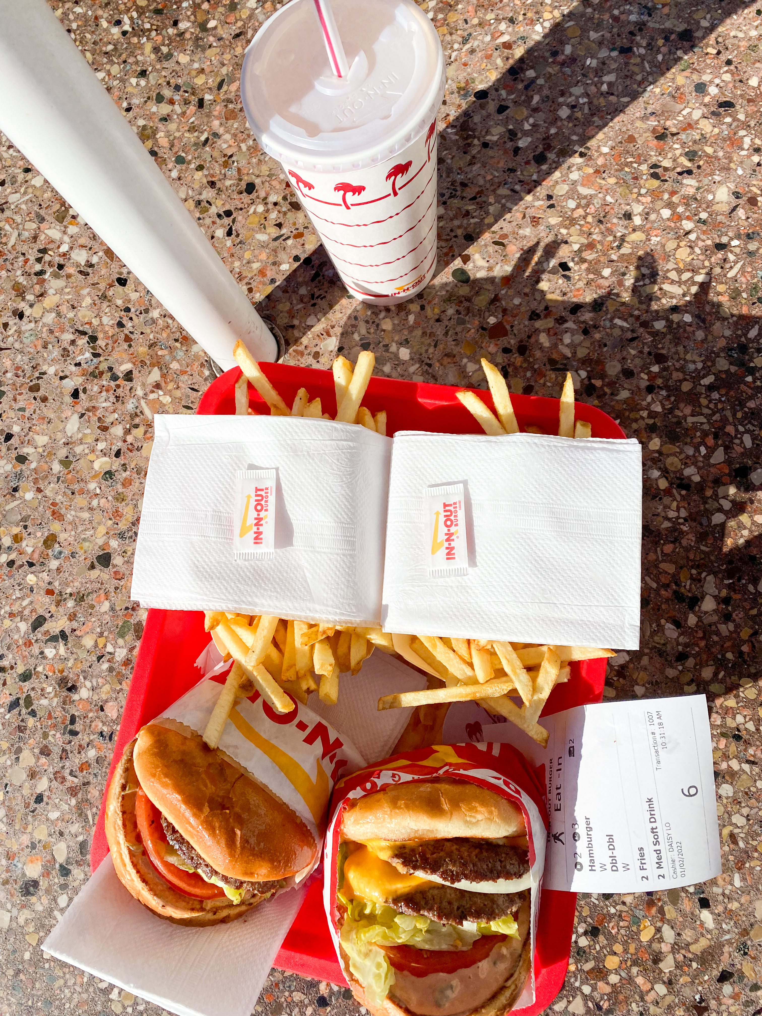 in n out burgers, fries